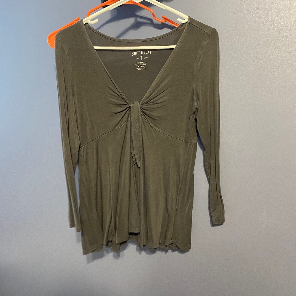 Quarter sleeve top